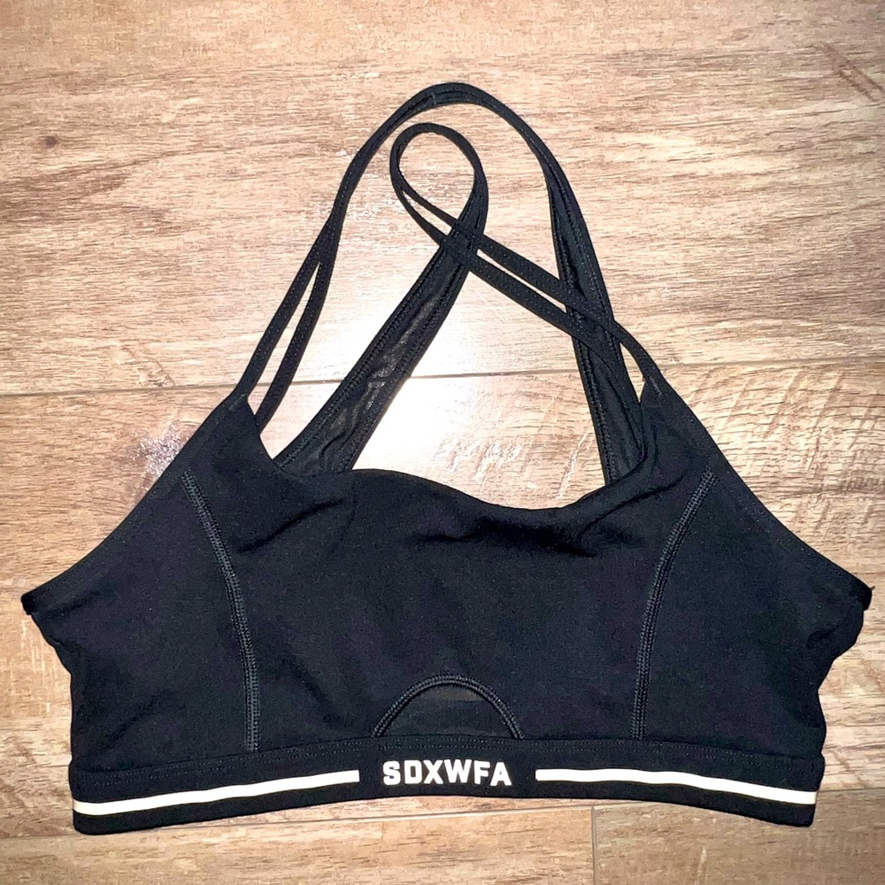 FDXWFA Sports Bra  Sz Med
